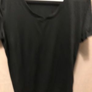 Black shirt sleeve athletic shirt